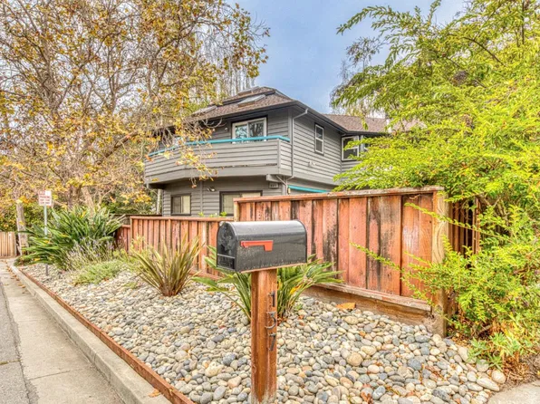 137 Holway Dr, Santa Cruz, CA 95065