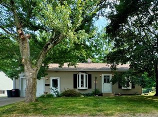 819 Hilltop Dr, Ashland, OH 44805
