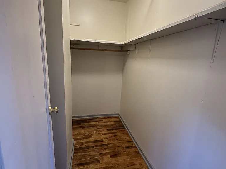 157 N 4th East St #5 — Photo 11
