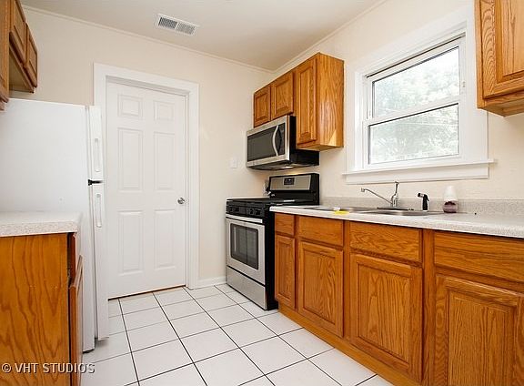 3rd image of 117 Bellevue Dr