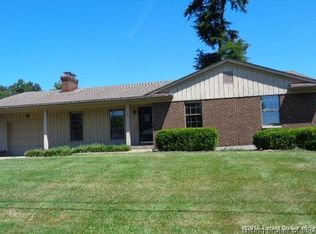 410 Mills Ln, New Albany, IN 47150