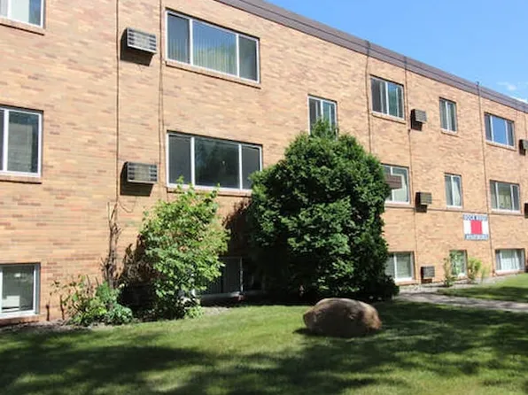 1320-19 1/2 St S, Moorhead, MN