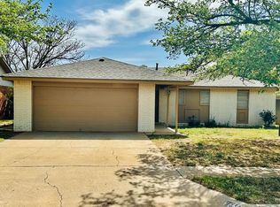 8305 Geneva Ave, Lubbock, TX 79423