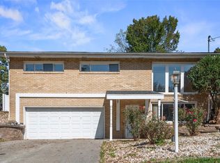 1332 Foxboro Dr, Monroeville, PA