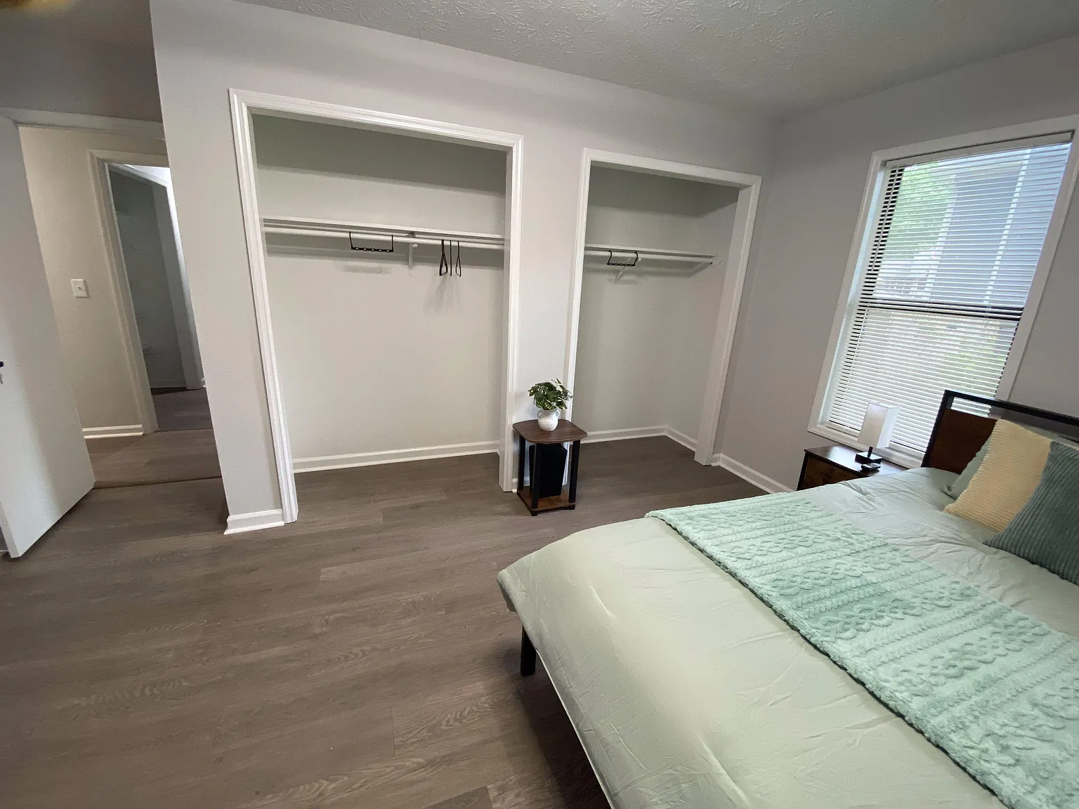 4 bed, 2.0 bath, 1711 sqft, $719 — Photo 3