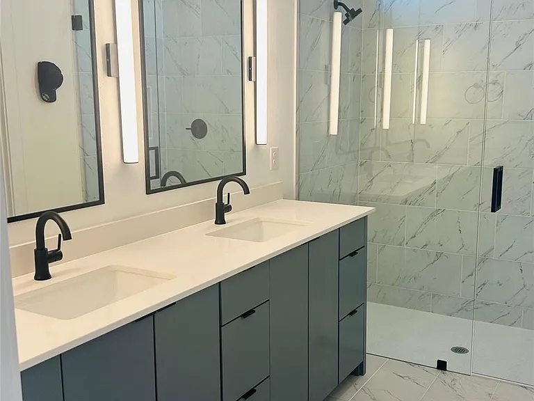 2915 Lucas Dr #105 — Photo 9