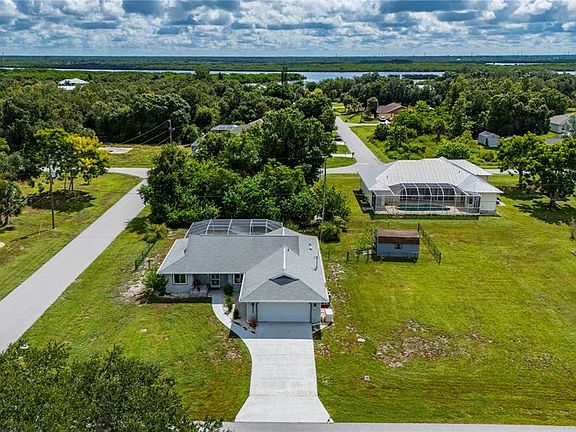 3rd image of 2420 PINELLAS DRIVE