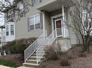 27 Briar Ln, Flemington, NJ 08822