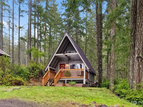 40 E Olympic Drive, Grapeview, WA 98546
