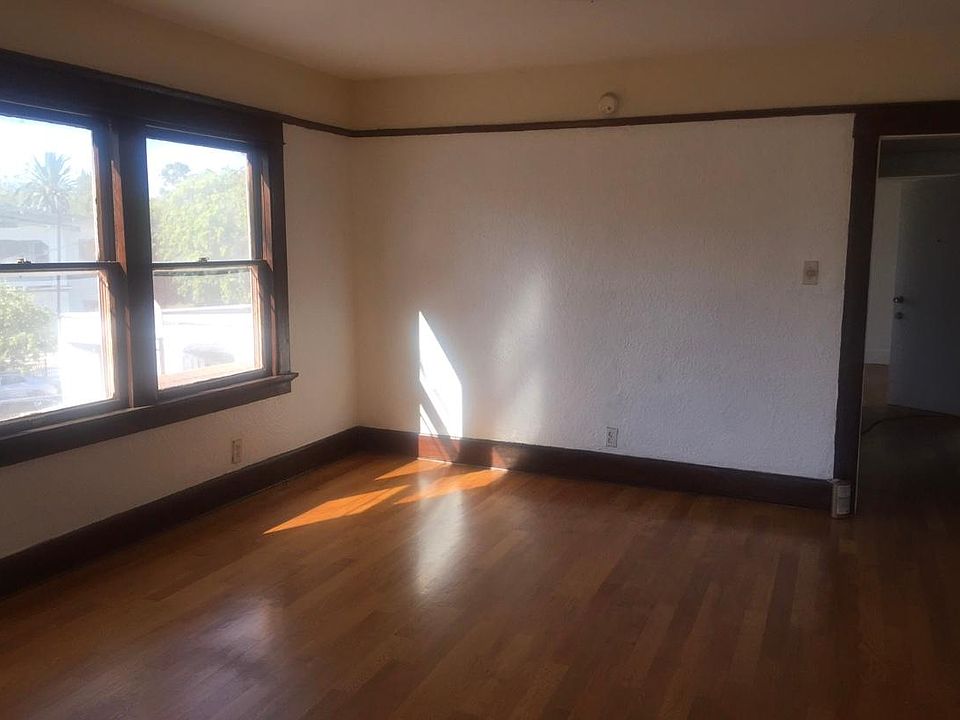 1st image of 1433 Kellam Ave