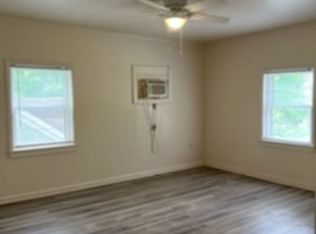 204 W Jefferson St APT 3A, Anna, IL 62906
