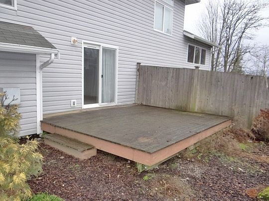 2nd image of 15133 Admiralty Way Unit B5