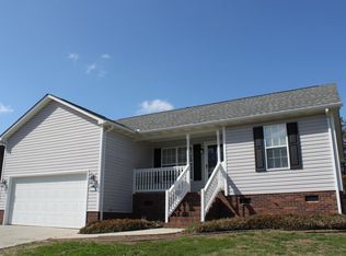 962 Avery Ct, Concord, NC 28025