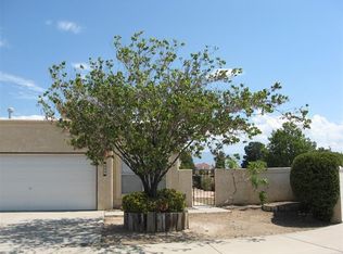 6900 Los Alisos Ct NW, Albuquerque, NM 87120