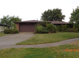 2716 Mariner Ct, Lynwood, IL
