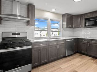 221 Sanford Ave FLOOR 2, Lyndhurst, NJ 07071