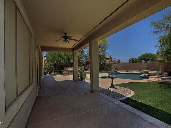 4th image of 18460 W Sweet Acacia Dr