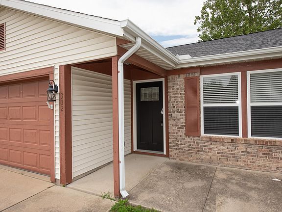 5th image of 332 Cheshire Ln