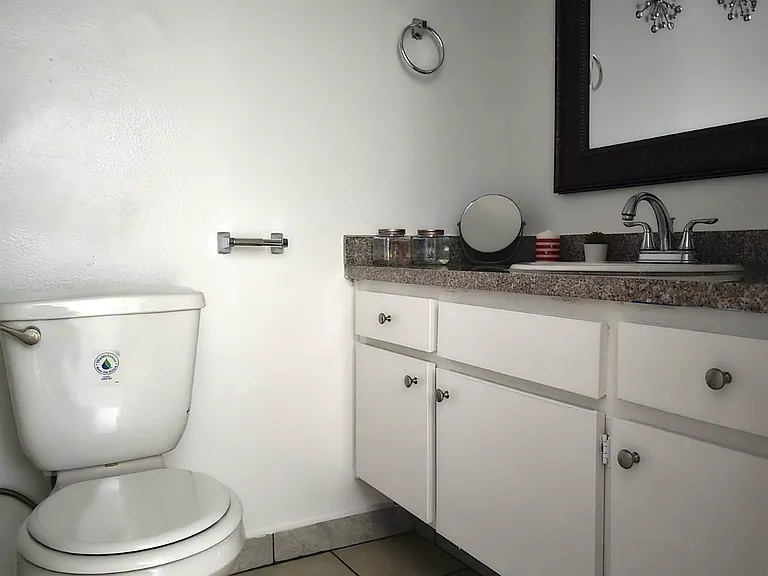 8545 Cedros Ave — Photo 8