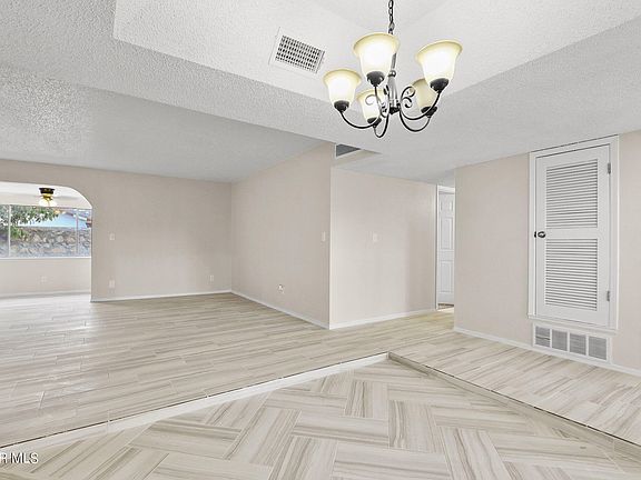 4th image of 5128 Temple Ct