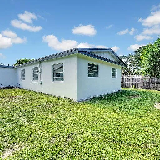 5 bed, 1488 sqft, $3,400 — Photo 3