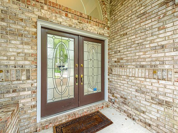 3rd image of 2411 Covington Creek Cir W