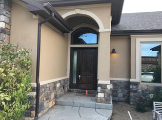 7736 Oxford Rd, Longmont, CO 80503