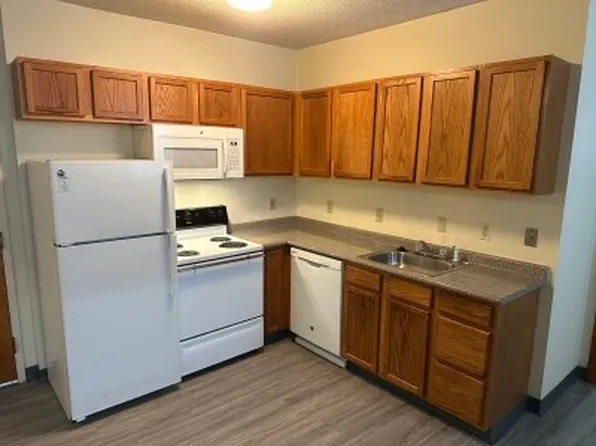 12 Willow St #105, Fitchburg, MA 01420