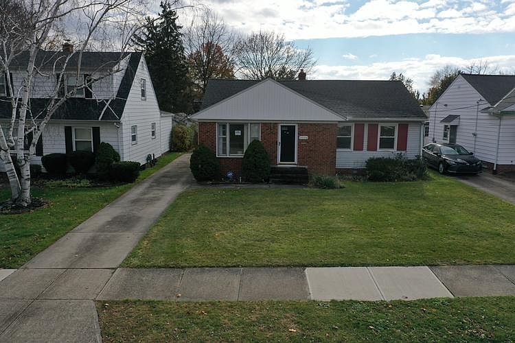 1st image of 16004 Mendota Ave