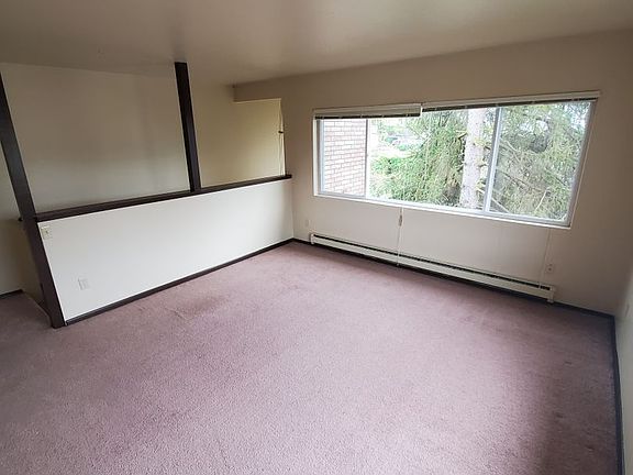 4th image of 5502 15th Ave NE APT 9