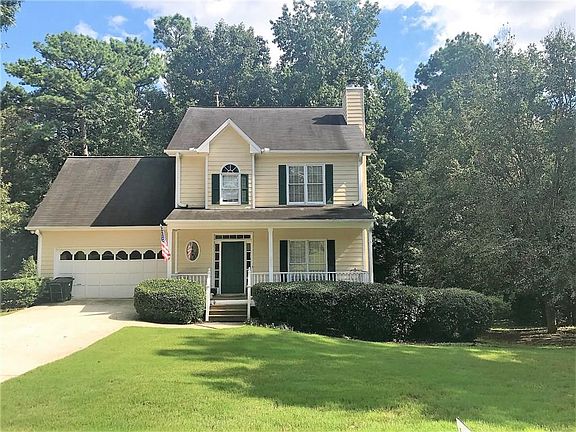 2nd image of 411 Shadow Oak Dr SE