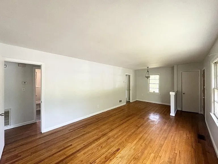 5121 Pinefield Dr — Photo 9
