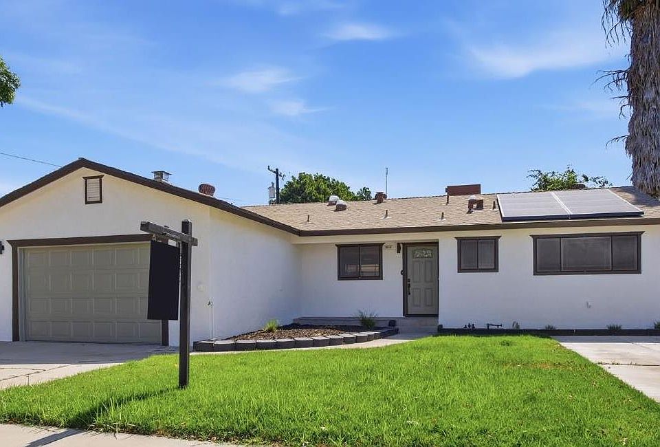 1st image of 3210 Shamrock Ave