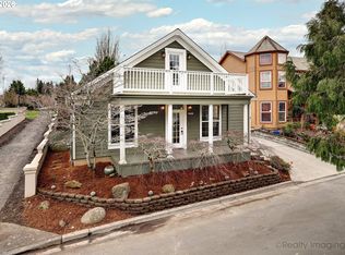 872 NE Pacific Dr, Fairview, OR