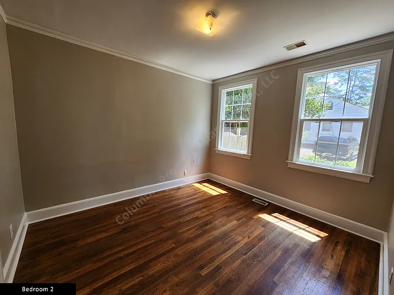 617 Muller Ave — Photo 3