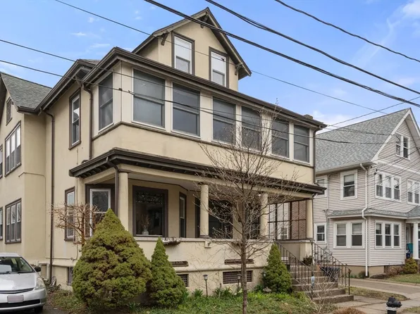 42 Grafton St #1, Arlington, MA 02474