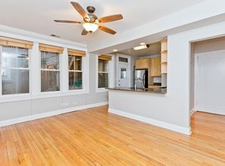 2252 W Roscoe St, Chicago, IL 60618