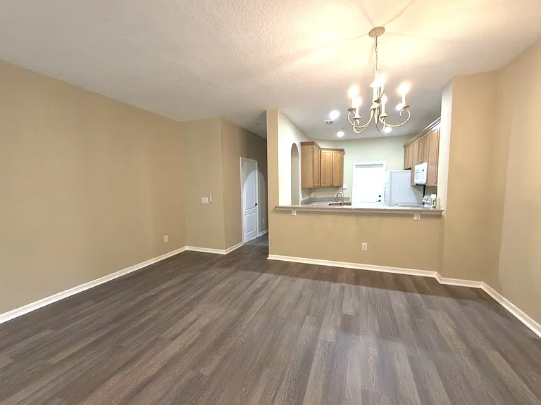 5851 Strada Capri Way — Photo 8