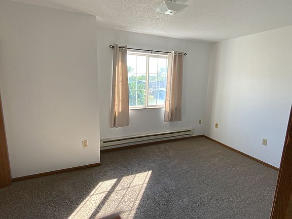 4th image of 208-220 Glenda Dr #208-10