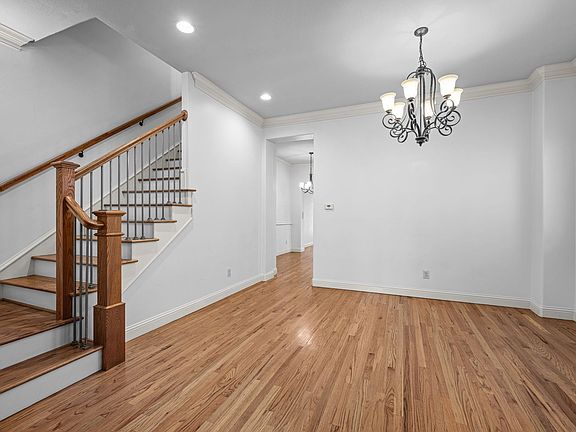 5th image of 3640 Asbury St