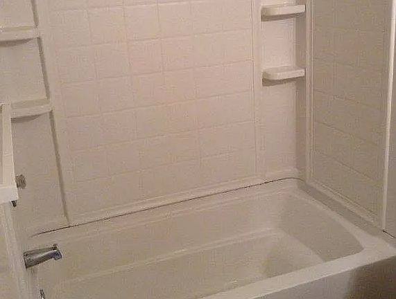 4th image of 26 Copeland Ln #2B-1Ba-1000Sqft