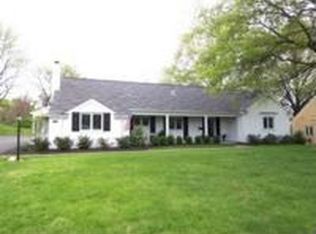 5539 Pinecrest Dr, Cincinnati, OH 45238