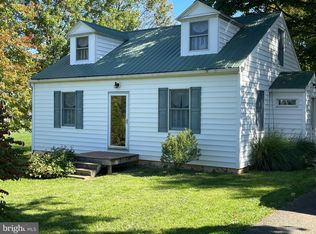 17398 Hamilton Station Rd, Hamilton, VA 20158