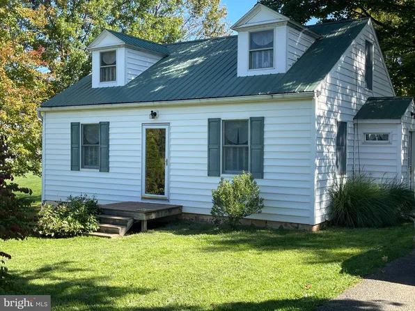 17398 Hamilton Station Rd, Hamilton, VA 20158