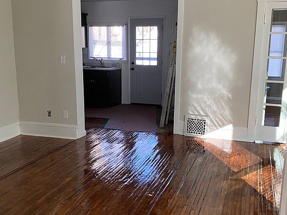 2nd image of 1620 N Dechman Ave