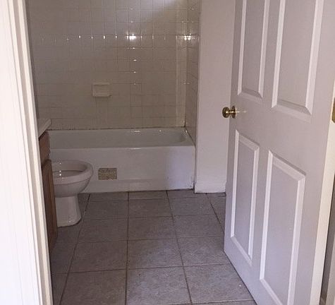 2nd image of 1734 Broadway St APT B