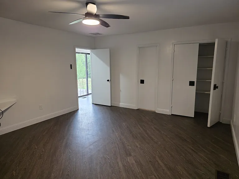1002 W Bear Creek Rd — Photo 16