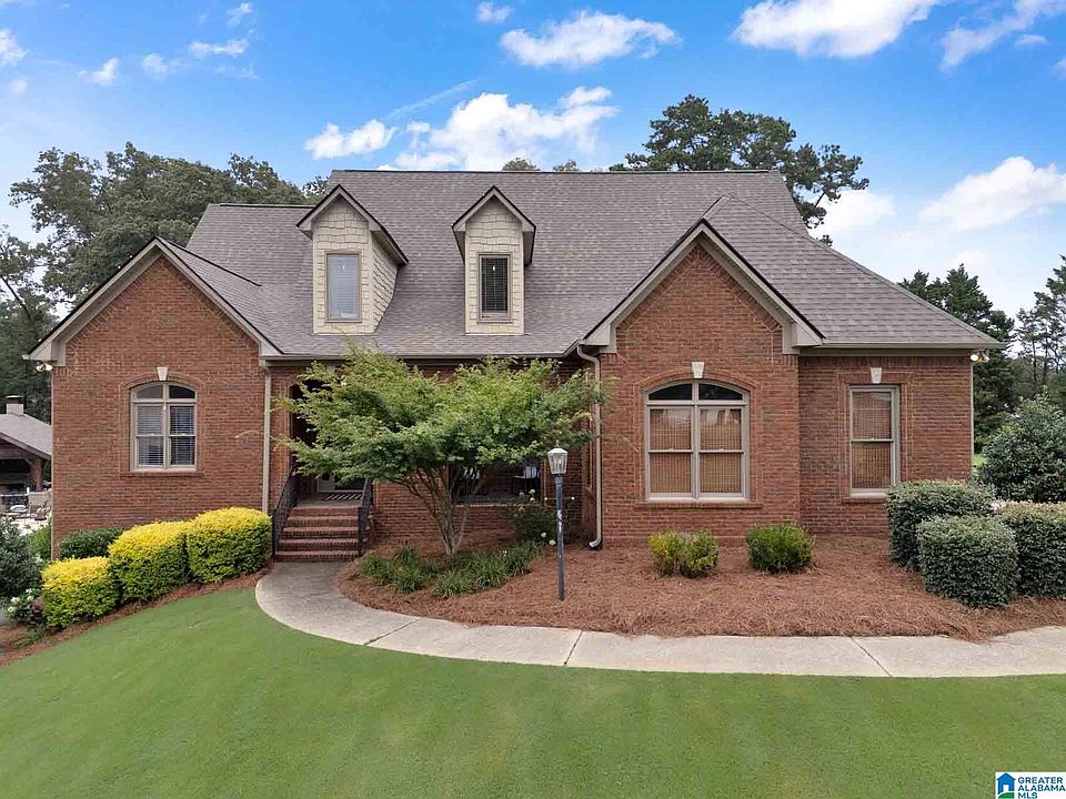 1st image of 805 Rosemary Way