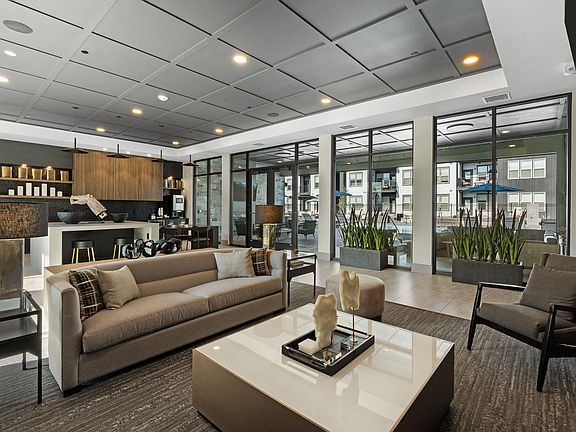 3rd image of 1595 Twin Lakes Ave #2103