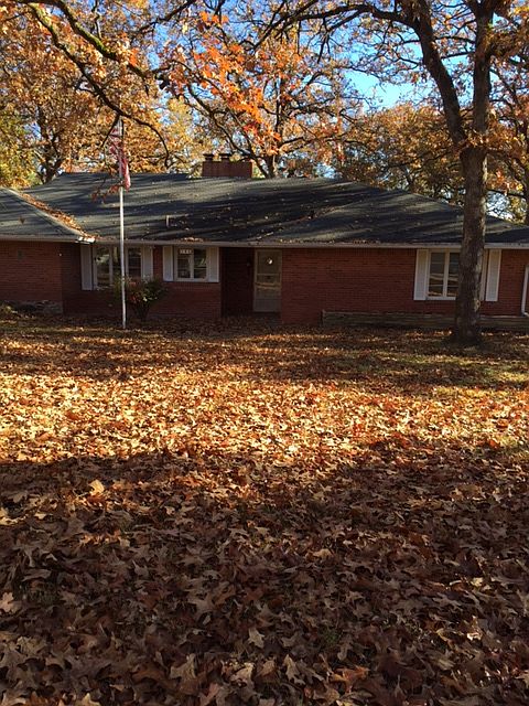 1st image of 806 Briarwood Ln